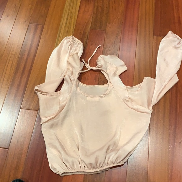 Blush/salmon colours blouse cold shoulder size M - Picture 8 of 8